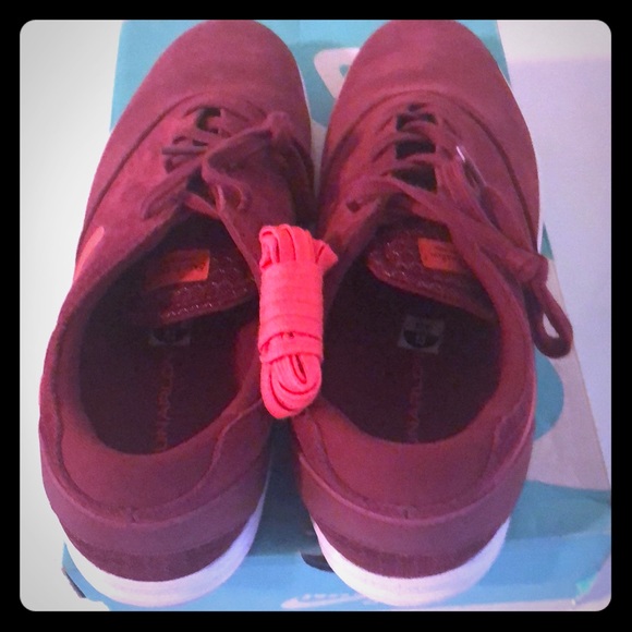 NIKE LUNARLON SIZE 13 WITH EXTRA PAIR OF LACE. - Picture 3 of 7